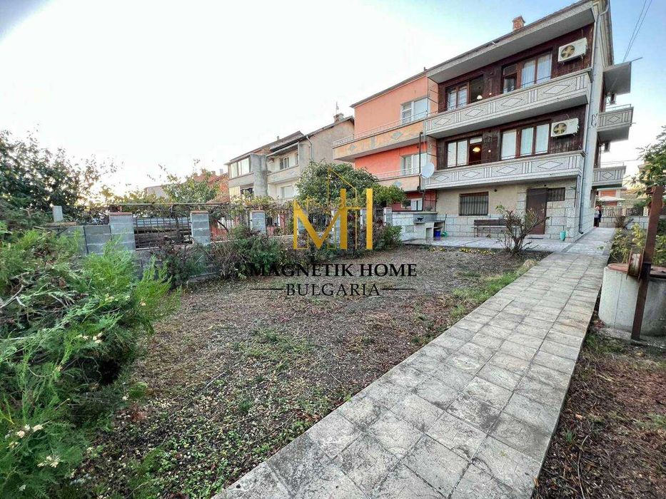 Дава се под наем Къща в Бургас, Ветрен - 300 кв.м за 765 € - Снимка #2