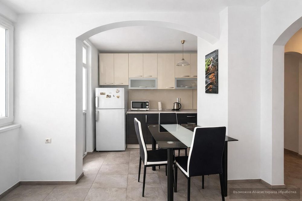 Дава се под наем Тристаен апартамент в Варна, Център - 90 кв.м за 760 € - Снимка #3