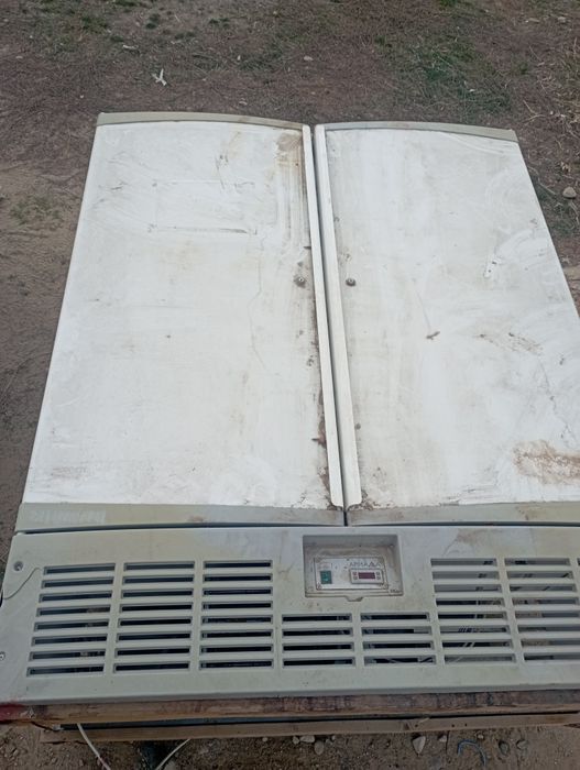 Продам холодильник большой размер как шкафа