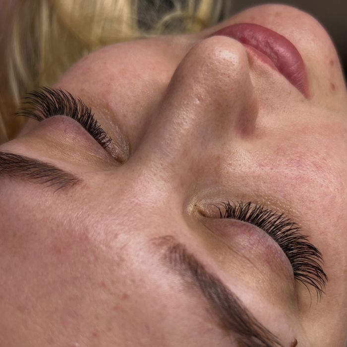 Акция !!! Наращивание ресниц 6500 тг до 4 d !!!