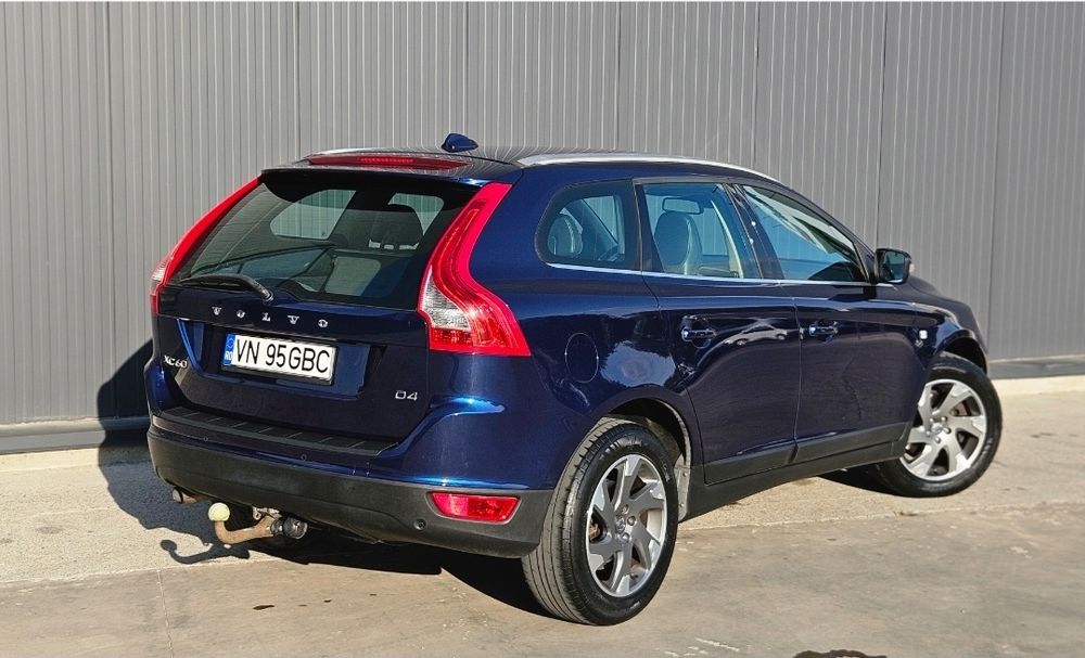 Volvo Xc 60 2.0 D 5 Cilindri 2013 Euro 5 Automata-Piele-Scaune incalzite-Jante R17