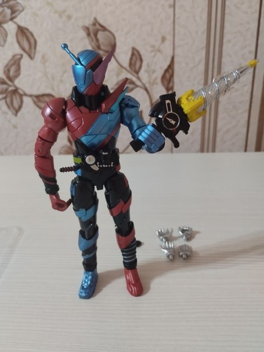 Фигурка Kamen Rider Build
