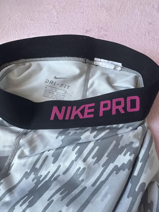 Къси панталонки Nike Pro