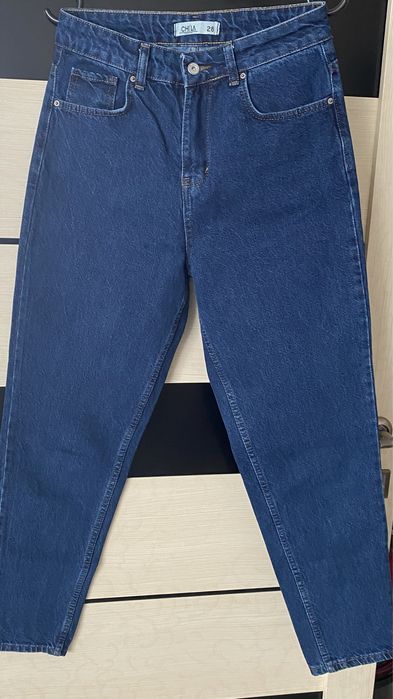 Джинсовый брюки размер 28