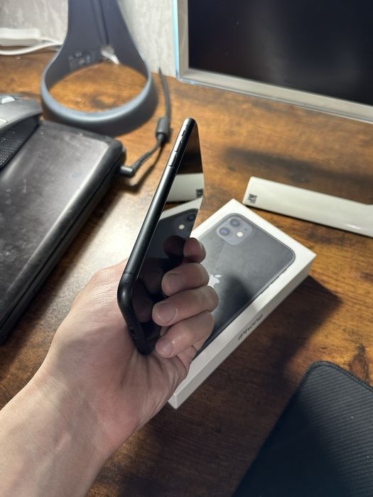 Iphone 11 83% с коробкой