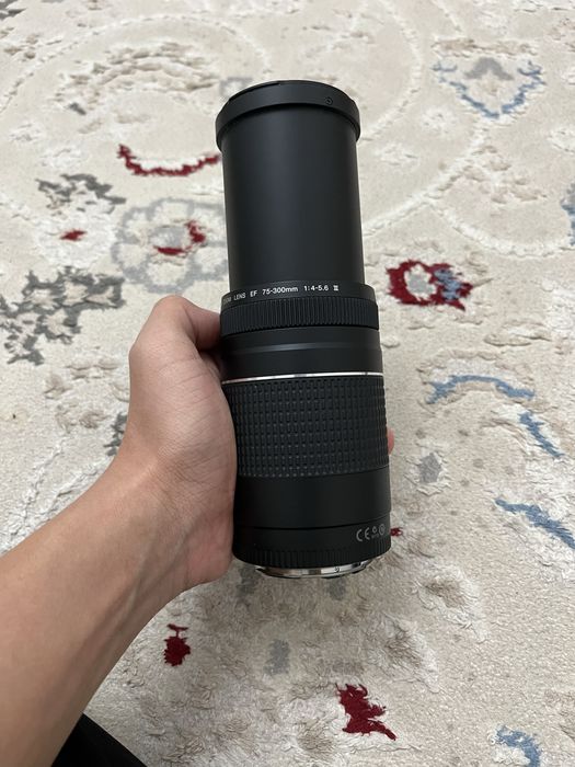 Объектив Canon EF 75-300mm
