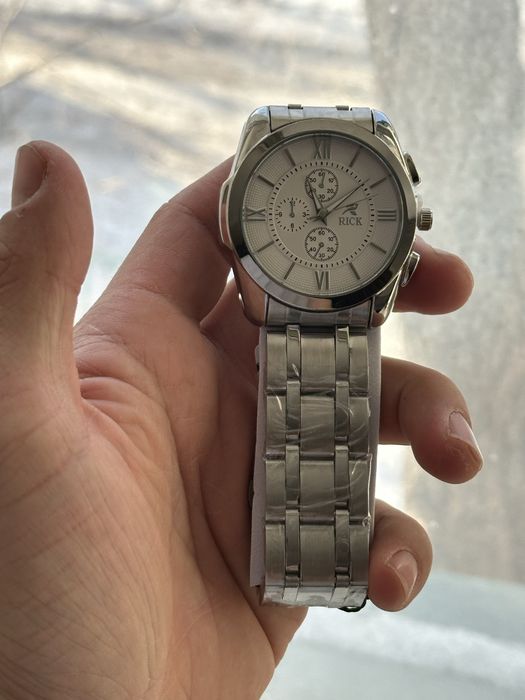 Часы для руки качество отличные