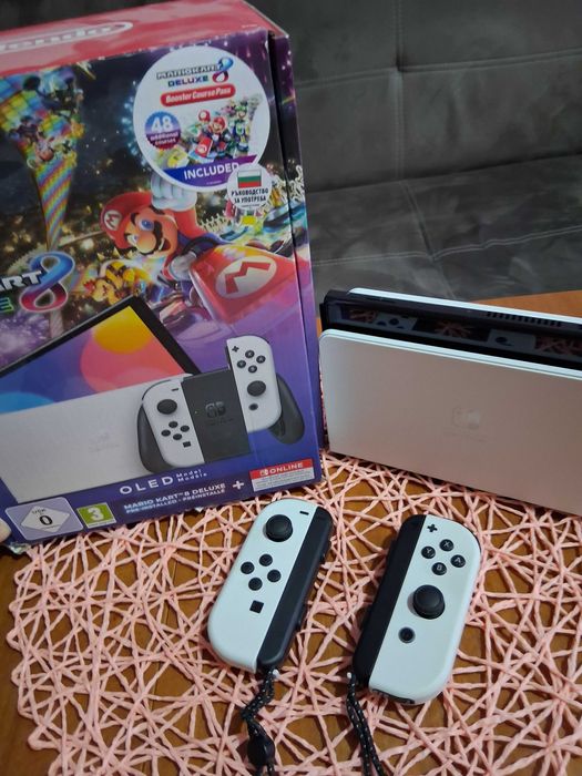 Нинтендо Switch + Mariokart 8 Deluxe