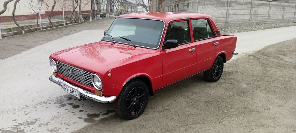 Vaz 2101 sotiladi