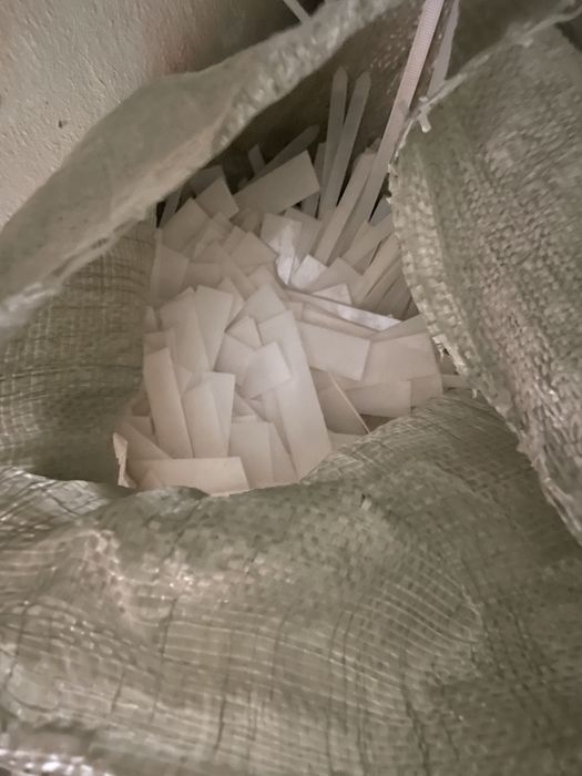 Продам подоконики и штапики ПВХ