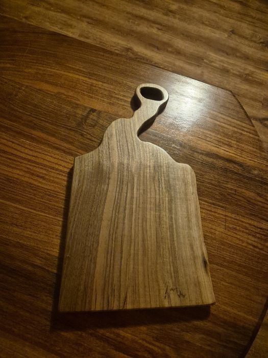 Tocator din lemn de nuc