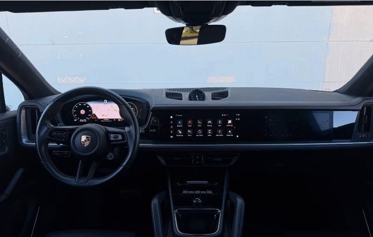 PORSCHE Cayenne Coupe 2024 — imagine 5