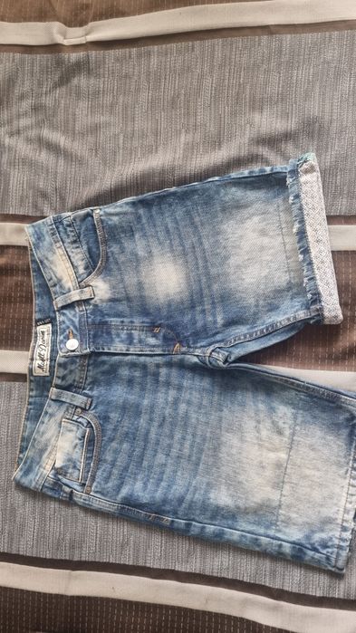 Къси мъжки панталони