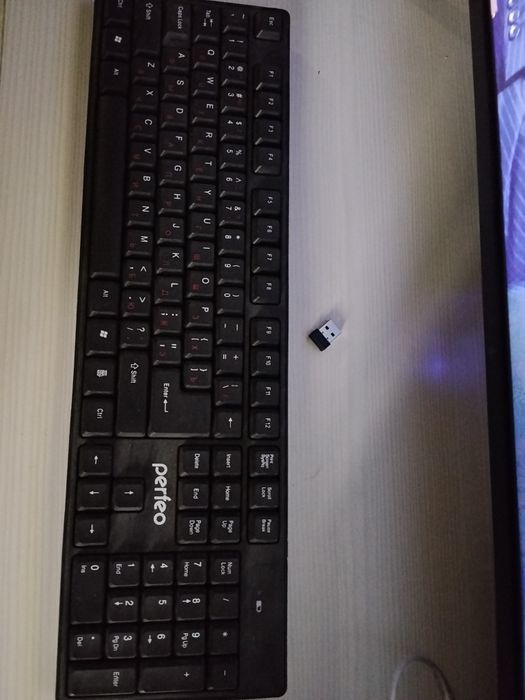 Клавиатура блютуз