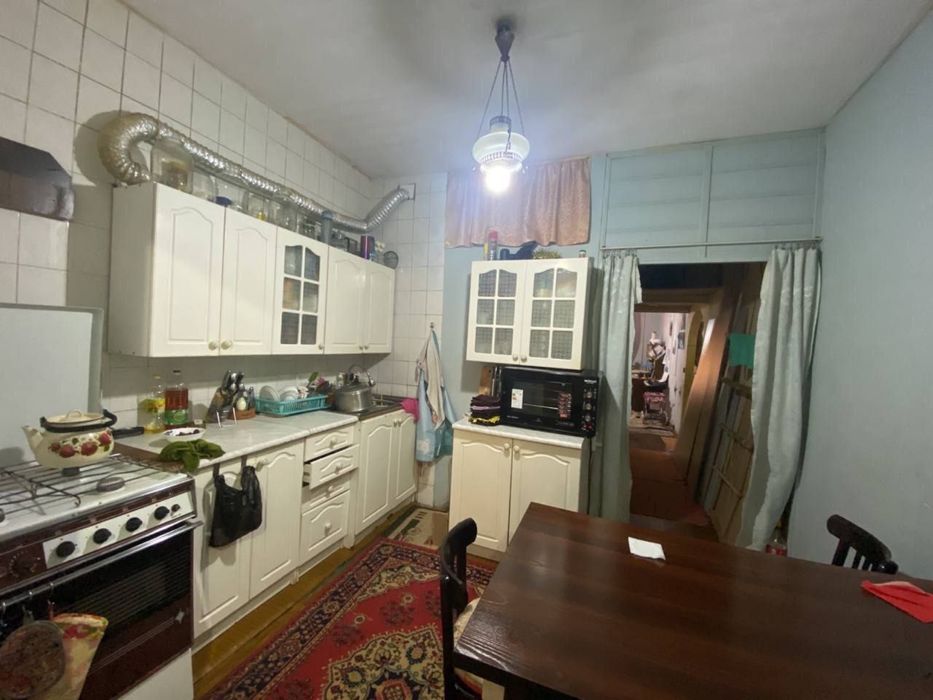 На продаже 3-х комнатная квартира массив Куйлюк 5