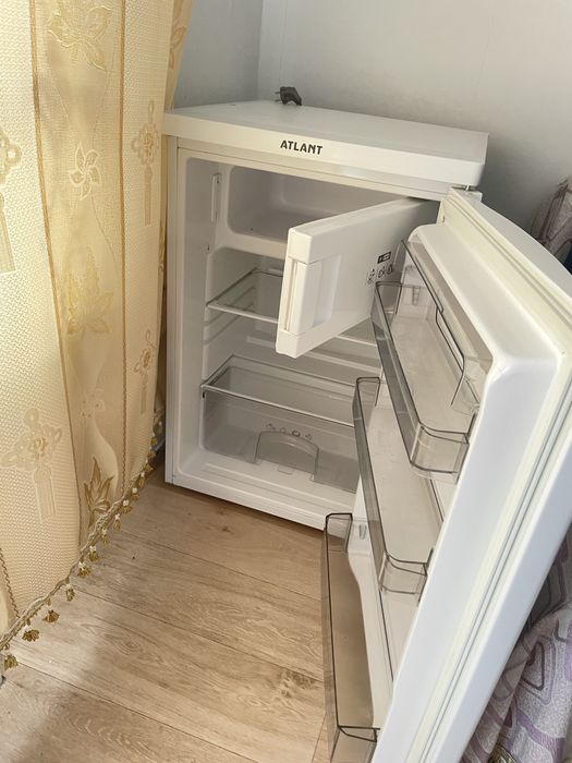 Продам мини холодильник