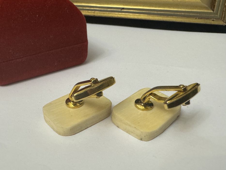 Butoni pentru camasa cu os (ivory, f:ldes).