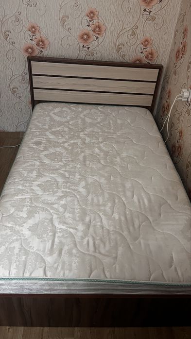 Продам кровать б/у