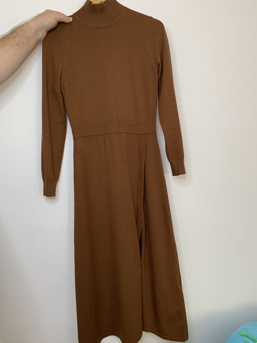 Продам платье новое