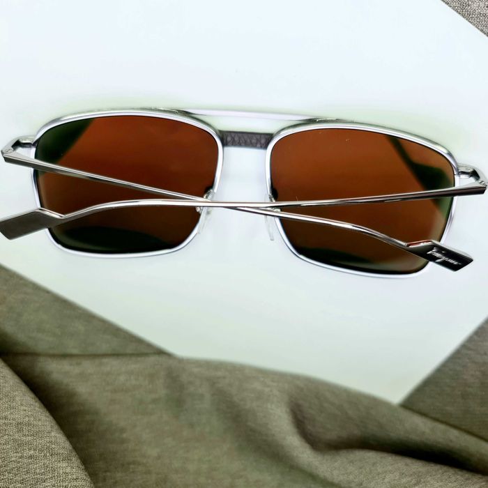 Солнцезащитные очки SF