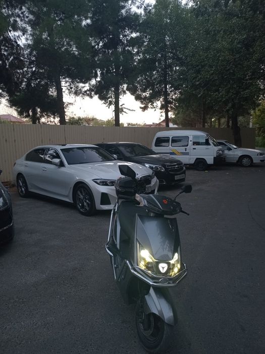 Skuter Yadea T5 yangi