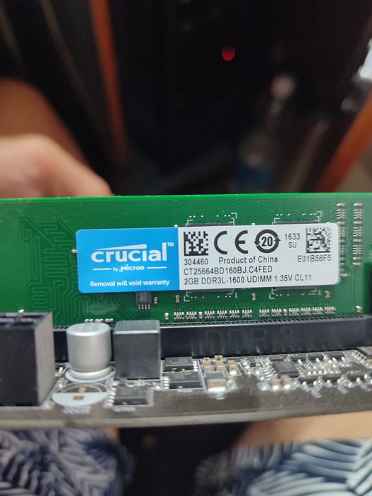 Материнская плата. Комплект + 2g озу