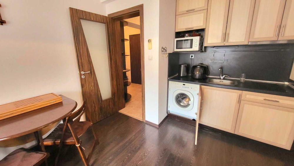 Дава се под наем Тристаен апартамент в к.к. Слънчев бряг - 100 кв.м за 348.84 € - Снимка #2