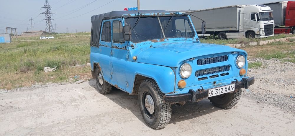 Уаз 1993 год объём 2.4