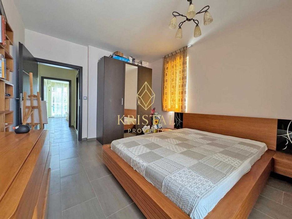 Продава се Тристаен апартамент в Несебър - 114 кв.м за 1036 €/кв.м - Снимка #8