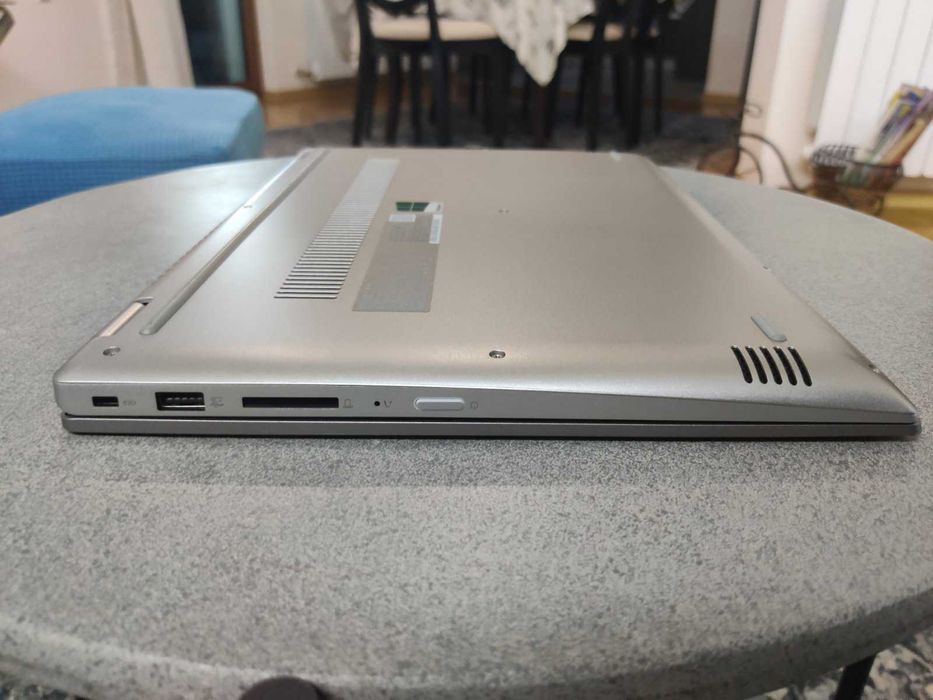 Lenovo Yoga 520,