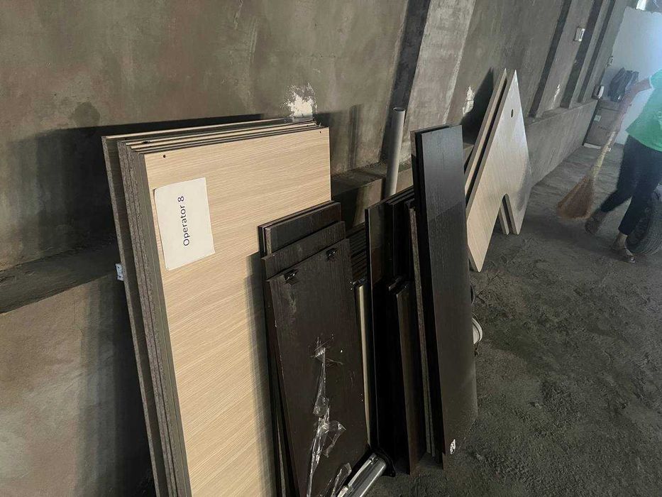 Mebel sotiladi: stol, shkaf, stul | Продается мебель: стол, шкаф, стул