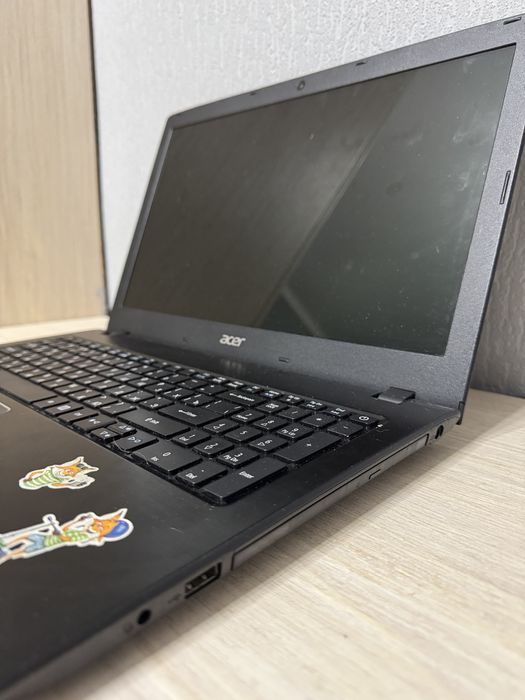 Ноутбук Acer Aspire E5-576