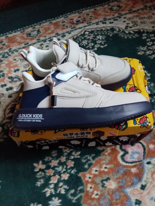 Обувь детская, ботинки и кроссовки