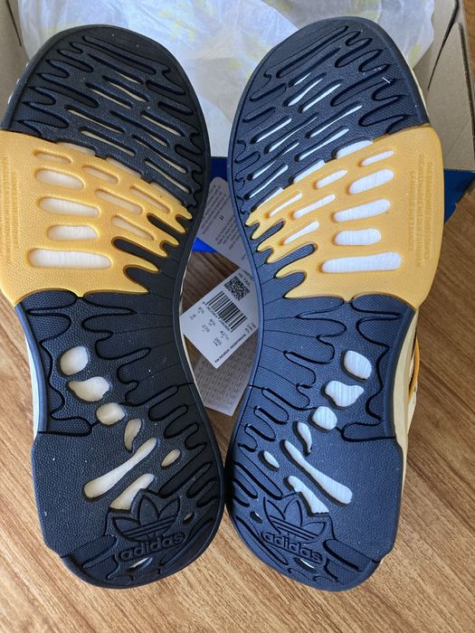 Мъжки оригинални маратонки Adidas HI-TAIL