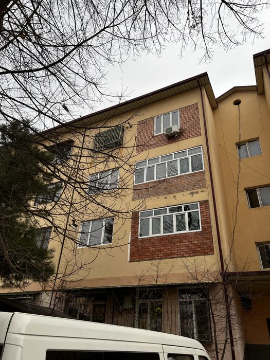 kvartira 3 xonali zangi otani ozida 110kv/m