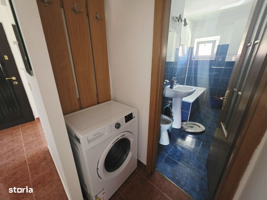 Vand apartament 2 camere decomandat Racadau cu beci si parcare