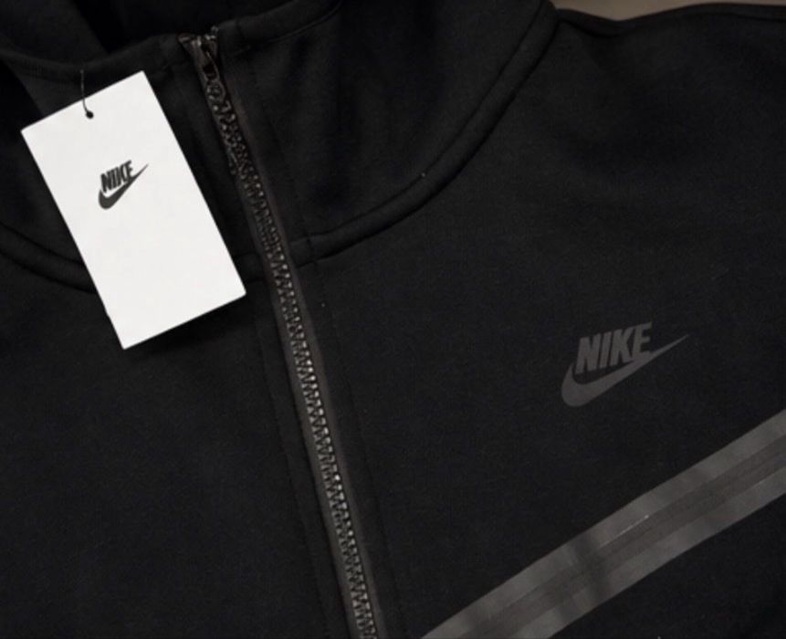 Продам Nike Tech Fleece Black
