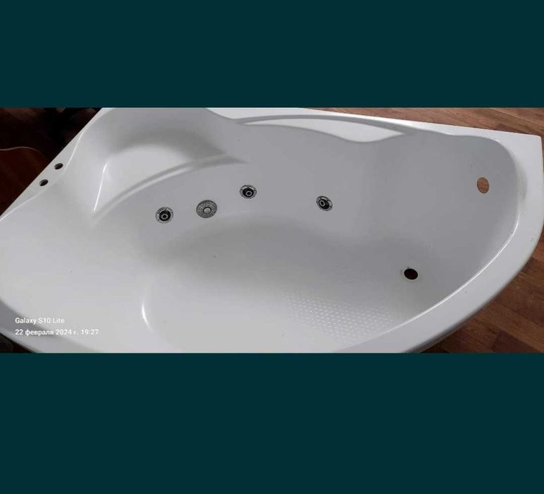 Продается Массажная ванна