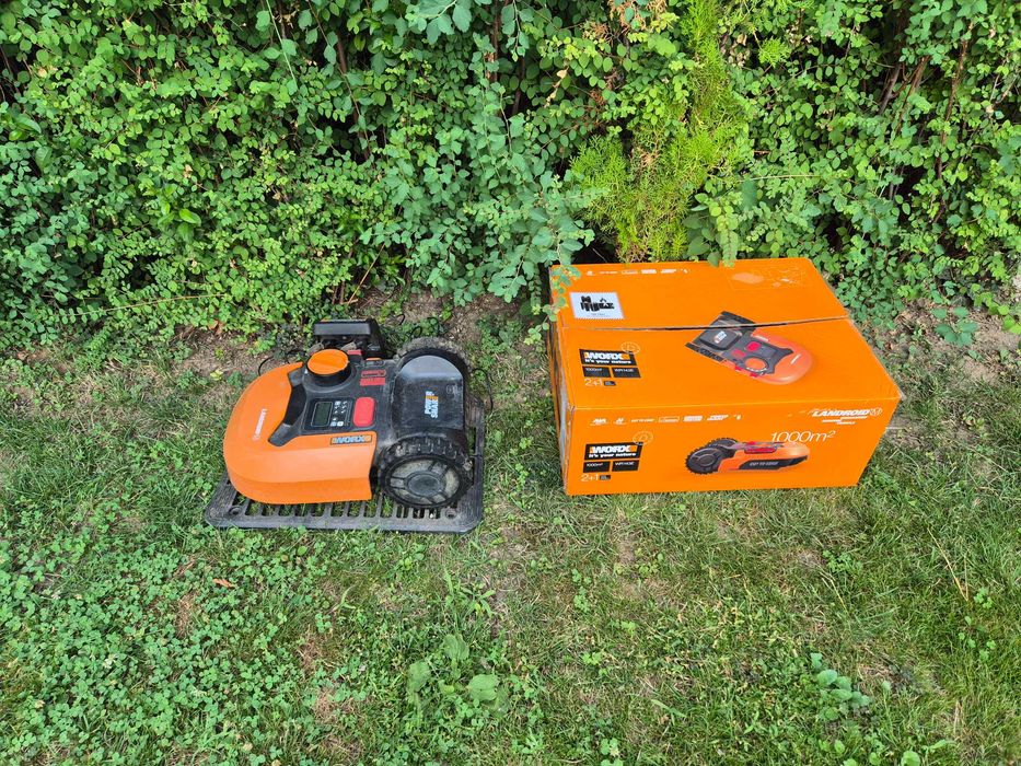 Косачка робот WORX LANDROID WR143E