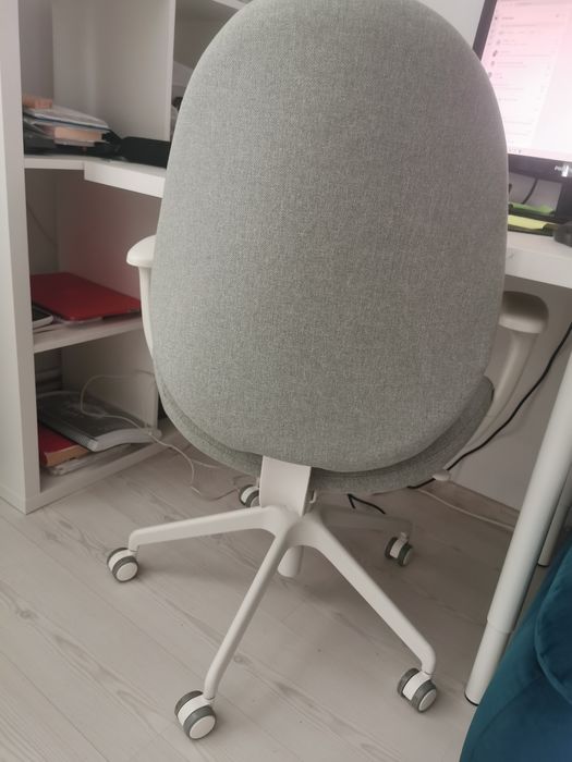 Vând scaun de birou ikea