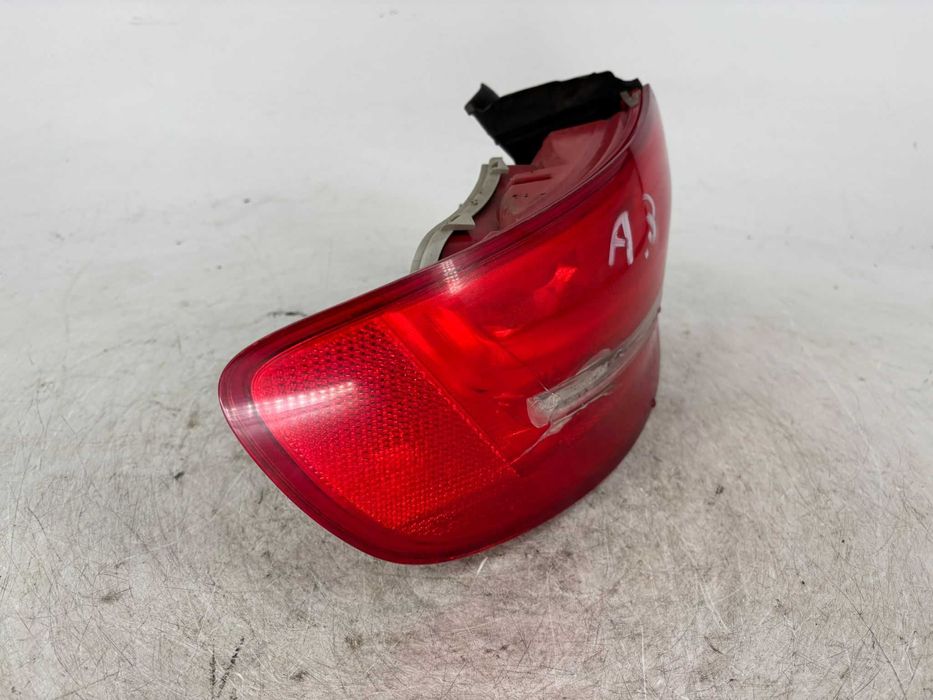 Stop stanga Audi A3 an 2010
