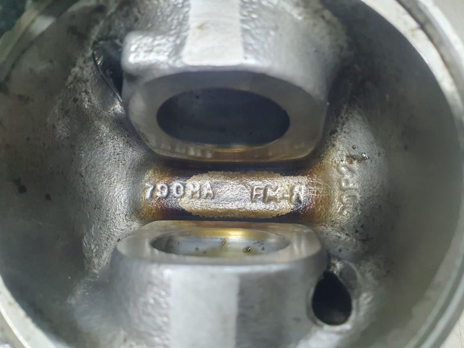 Piston 1.6 TDI CAY 790ma Volkswagen VW Beetle 3 [2012 - 2020]