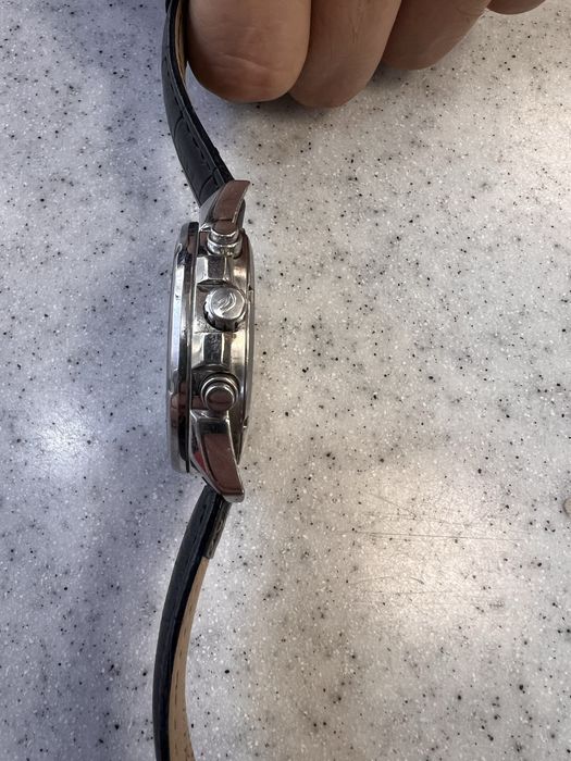 Часы напучные  Edifice casio