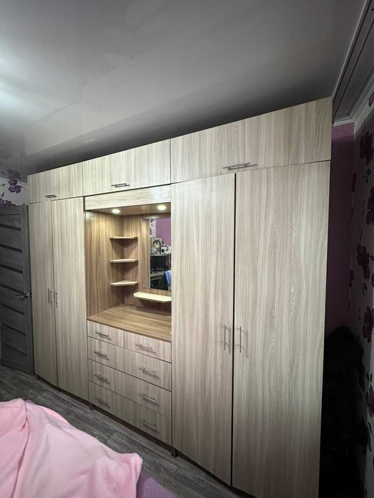 Продам шкаф в хорошем состоянии