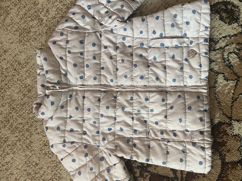 Есенно олекотено яке на Зара 98 размер