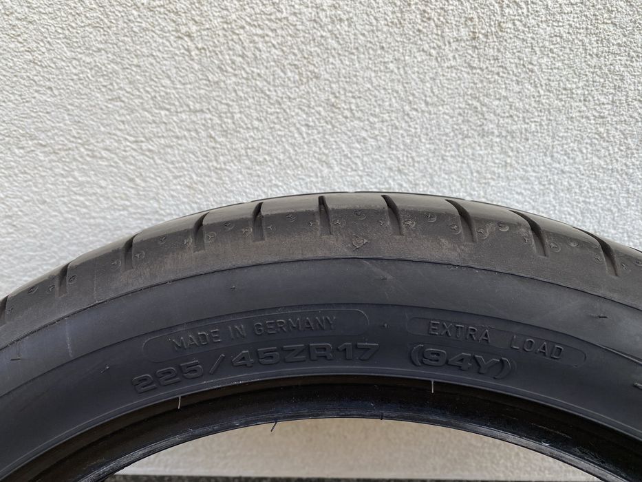 225/45/17 Dunlop 2023 2 Anvelope