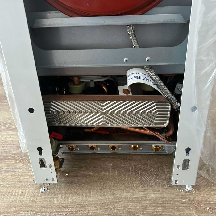 Нов двуконтурен газов котел Bosch Junkers Cerapur 24kW