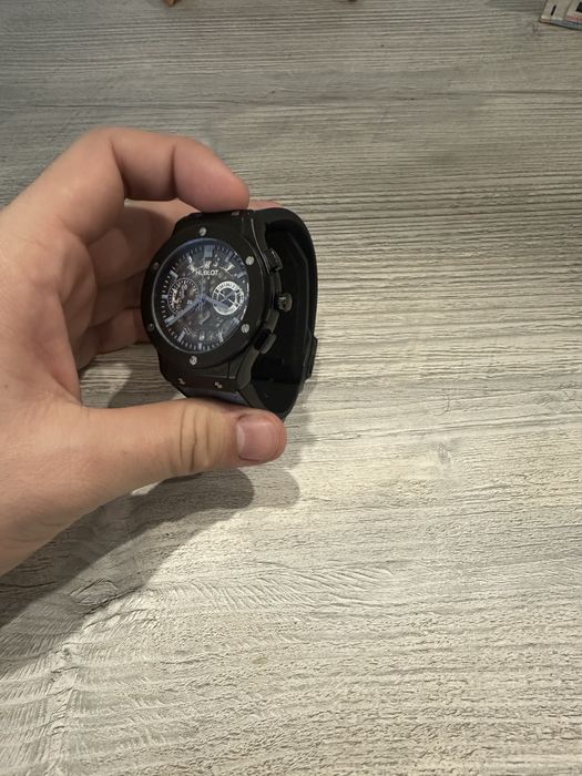 Мужки часовник Hubolt