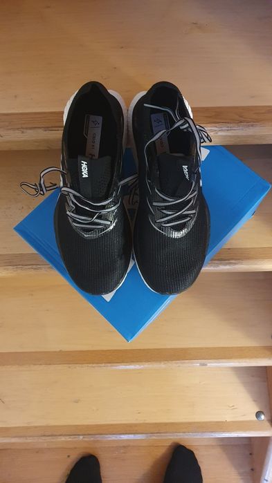 Hoka Cielo X1 black&white