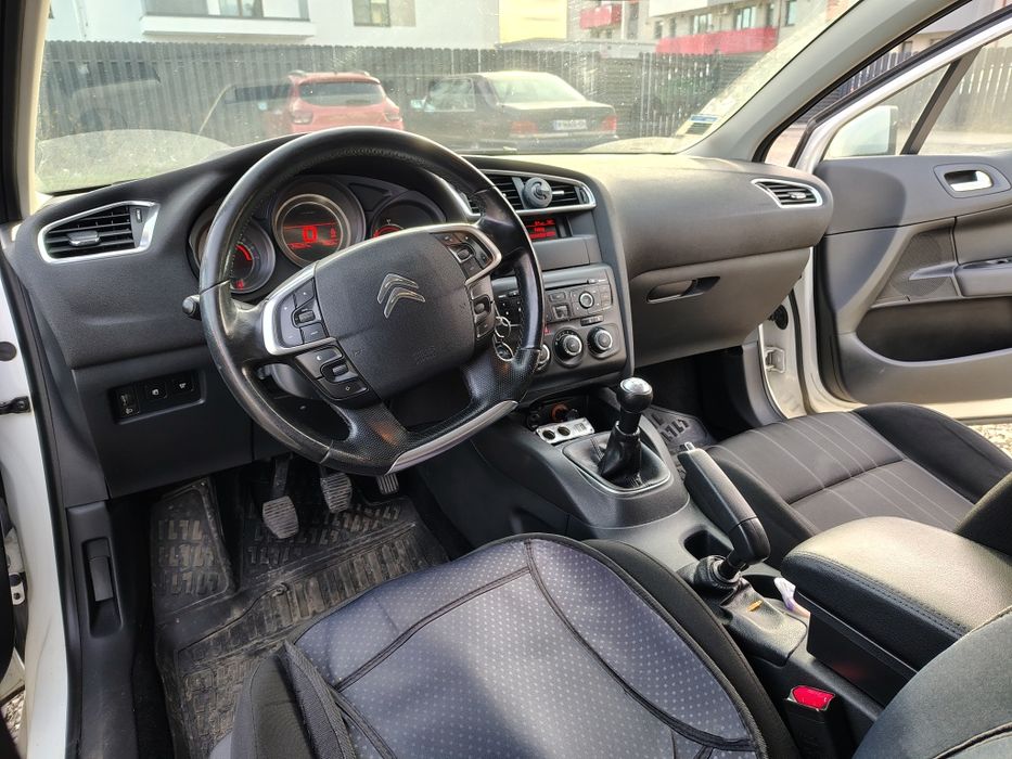 Citroen C4    3300 negociabil